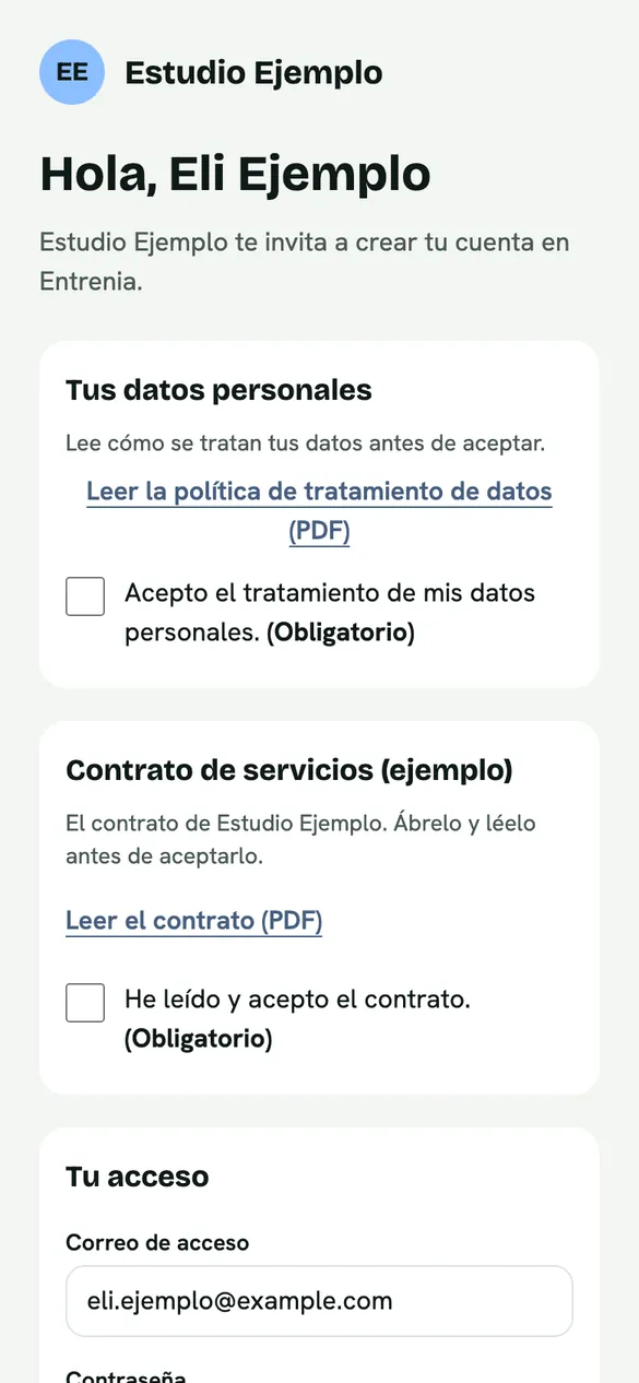 Invitación para crear la cuenta: enlaces para leer la política de datos y el contrato, y las casillas para aceptarlos